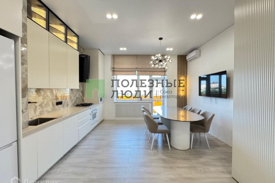 Продаётся 3-комнатная квартира, 97.4 м²