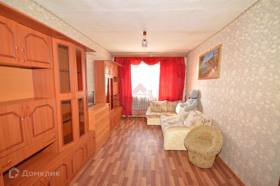 Продаётся 3-комнатная квартира, 50.5 м²