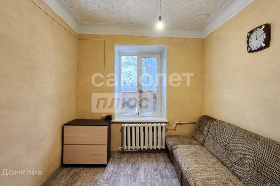 Продаётся комната в 3-комн. квартире, 9.7 м²