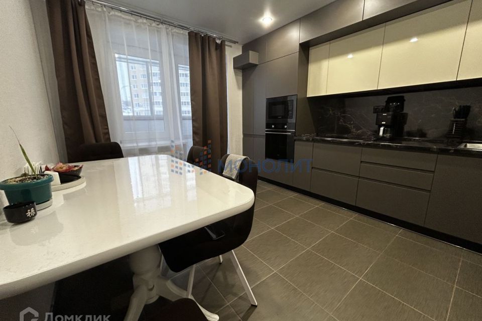Продаётся 2-комнатная квартира, 64.01 м²