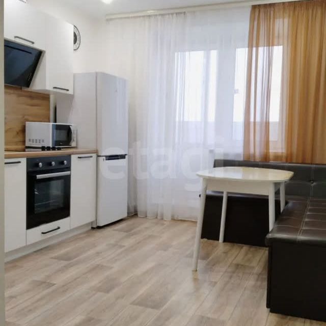 Продаётся 2-комнатная квартира, 56 м²