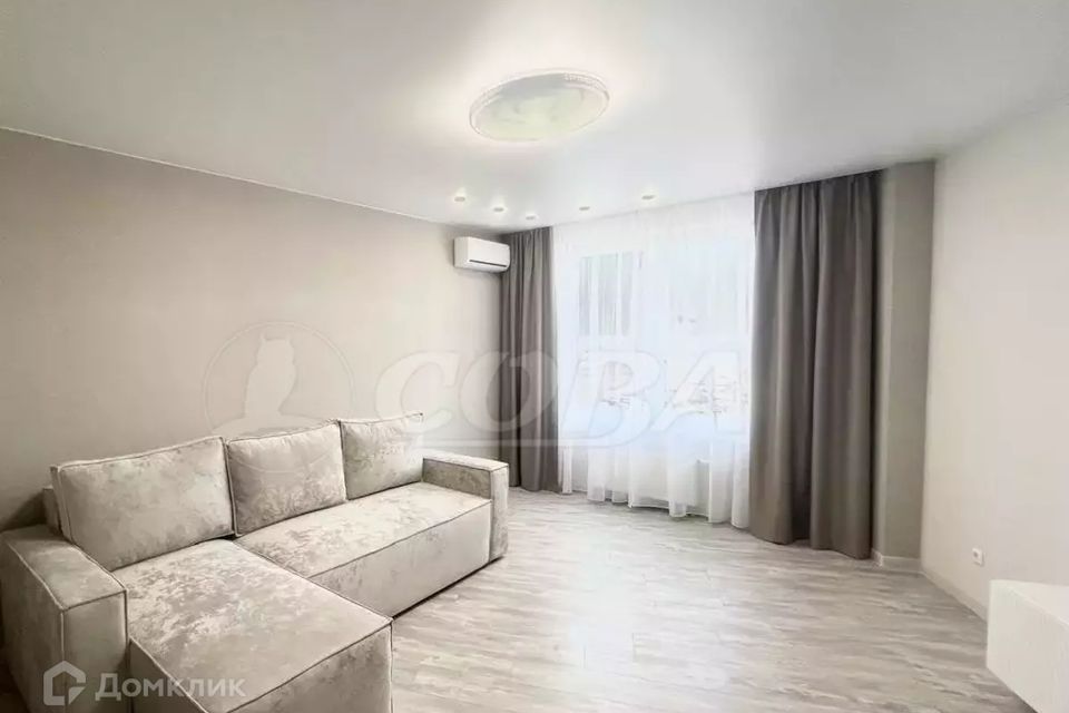 Продаётся 1-комнатная квартира, 42 м²