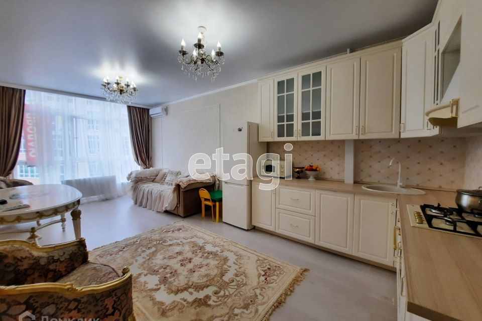 Продаётся 1-комнатная квартира, 59 м²