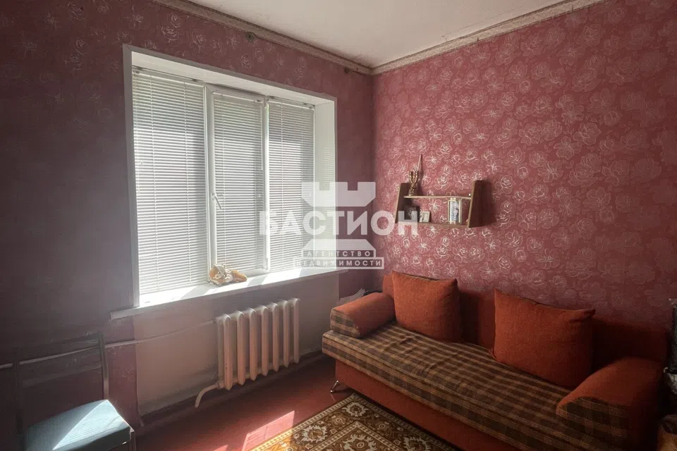 Продаётся 4-комнатная квартира, 66.8 м²