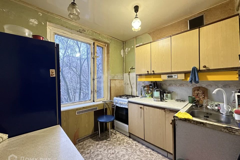 Продаётся 3-комнатная квартира, 49.4 м²