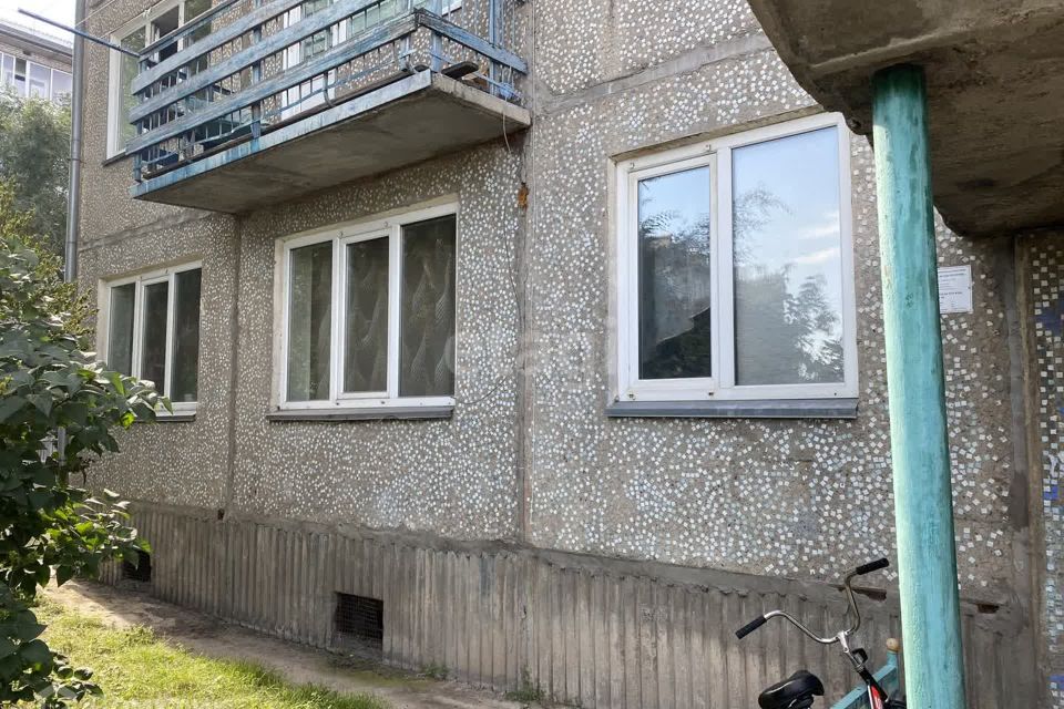 Продаётся 3-комнатная квартира, 46.9 м²