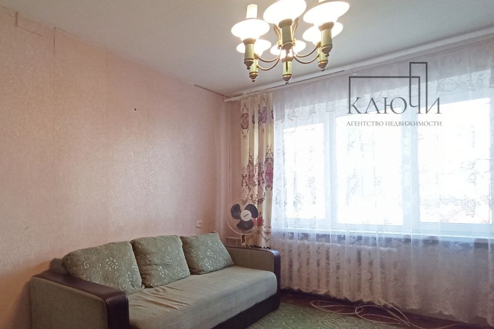 Продаётся 3-комнатная квартира, 51.3 м²