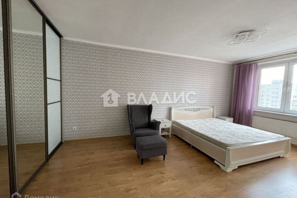 Продаётся 1-комнатная квартира, 42.3 м²