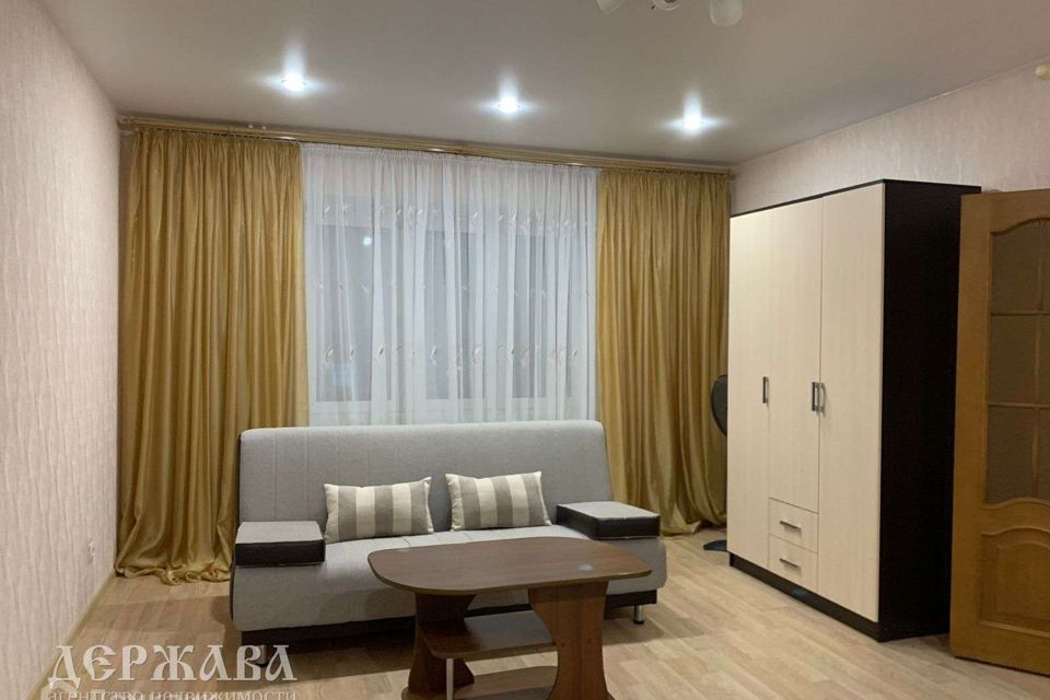 Сдаётся 2-комнатная квартира, 75 м²