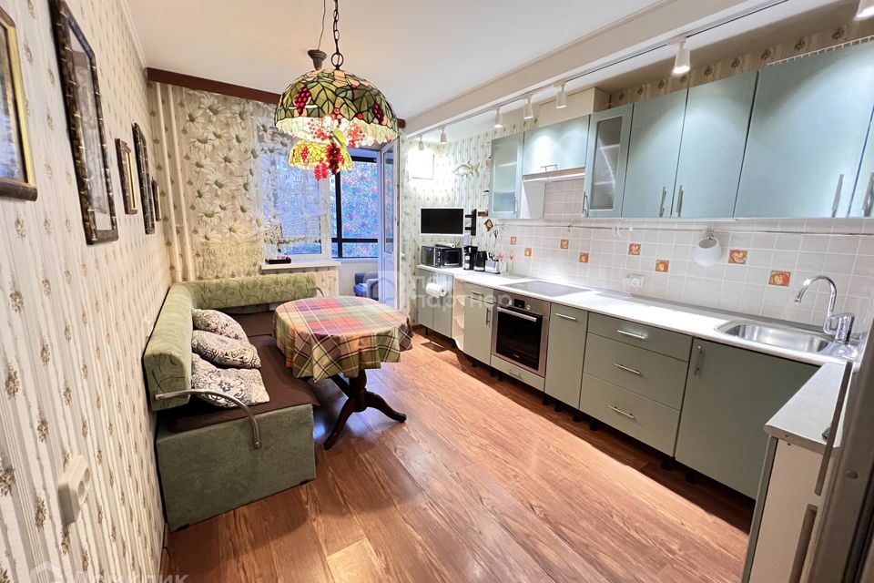 Продаётся 2-комнатная квартира, 63.4 м²