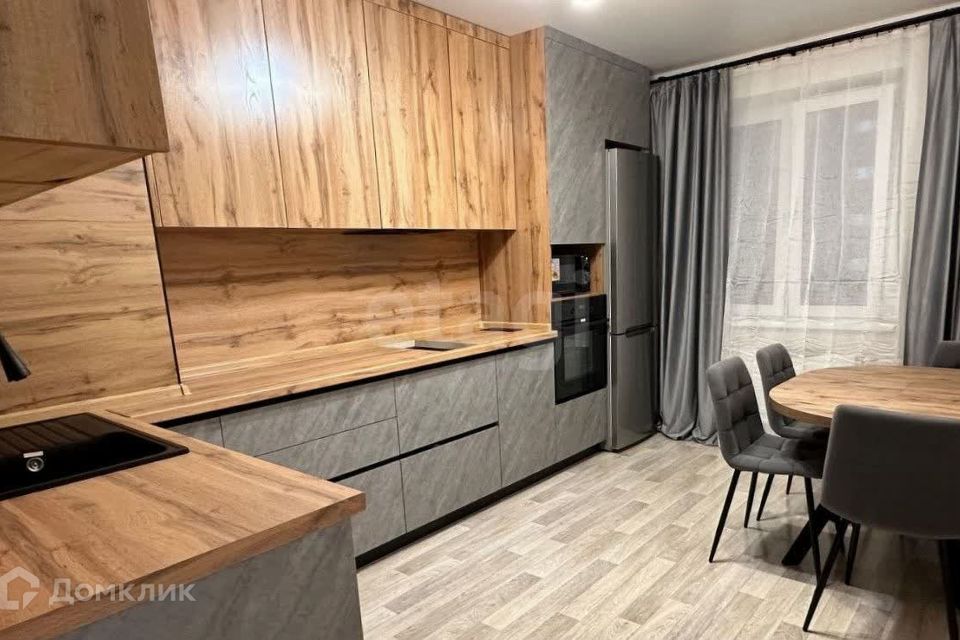 Продаётся 1-комнатная квартира, 54 м²