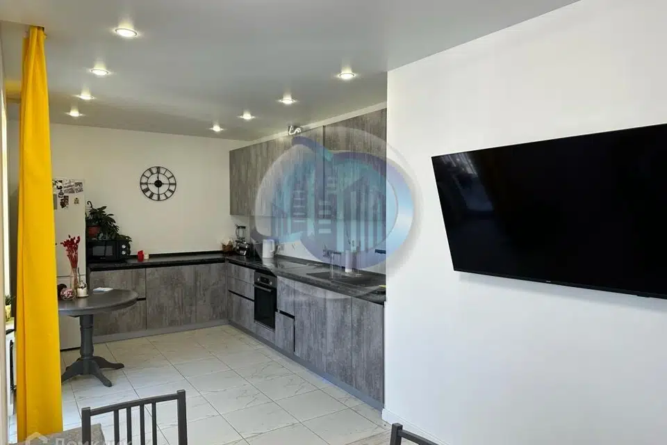 Продаётся 3-комнатная квартира, 74.4 м²