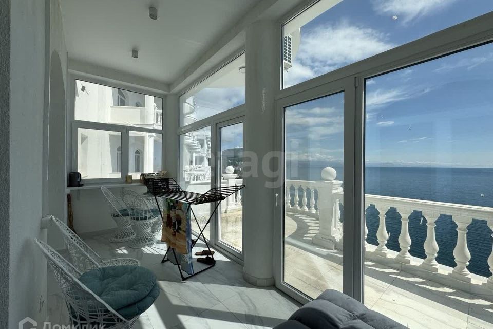 Продаётся 2-комнатная квартира, 67.6 м²