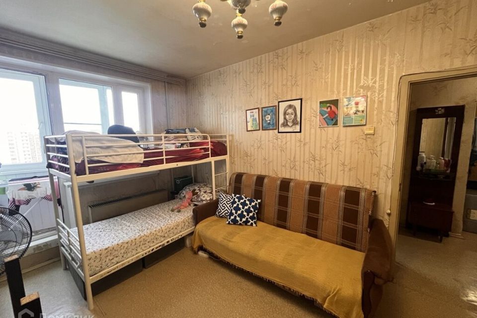 Продаётся 1-комнатная квартира, 37.8 м²