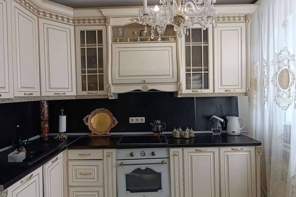 Сдаётся 4-комнатная квартира, 100.7 м²