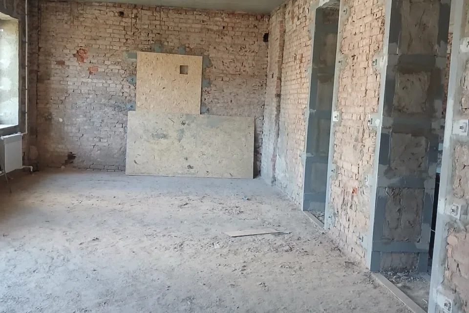Сдаётся торговое помещение, 165.5 м²