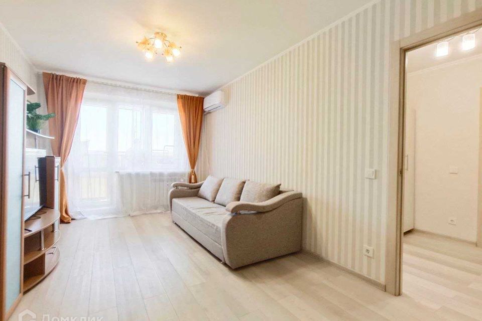 Продаётся 1-комнатная квартира, 36.5 м²