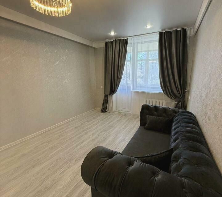 Продаётся 2-комнатная квартира, 58.2 м²