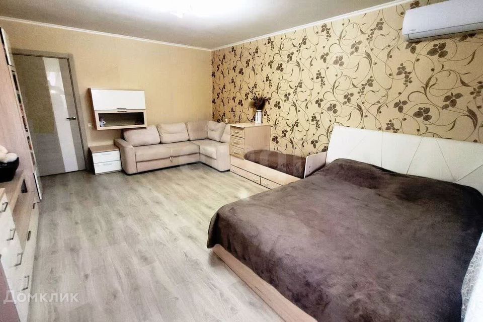 Продаётся 1-комнатная квартира, 50.3 м²