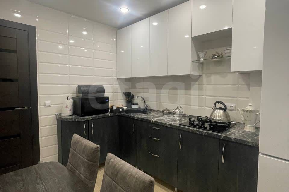 Продаётся 3-комнатная квартира, 65 м²