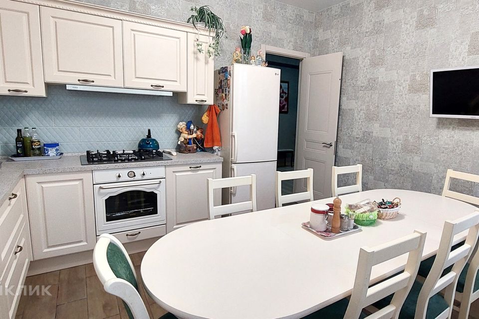 Продаётся 5-комнатная квартира, 118 м²
