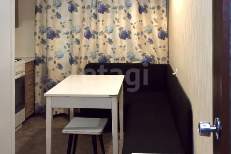 Продаётся 2-комнатная квартира, 49.7 м²