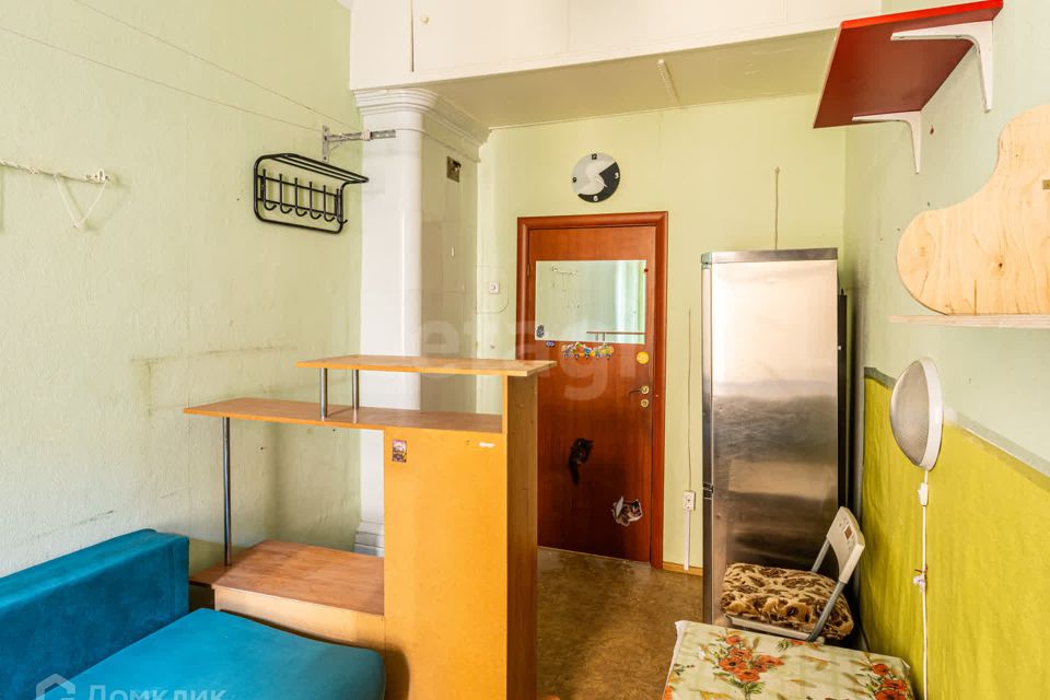 Продаётся комната в 7-комн. квартире, 12.9 м²