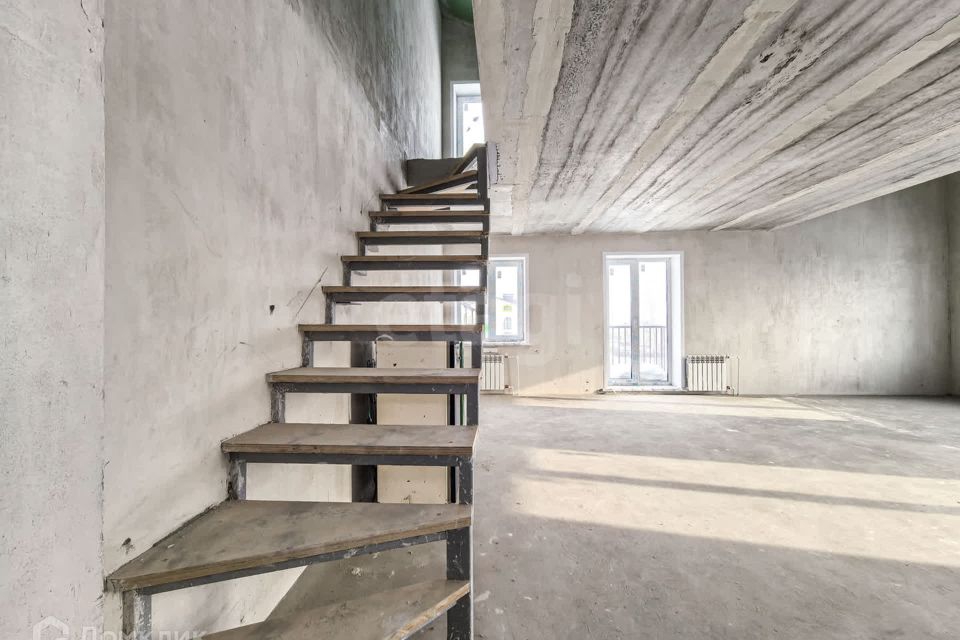 Продаётся 4-комнатная квартира, 85.6 м²