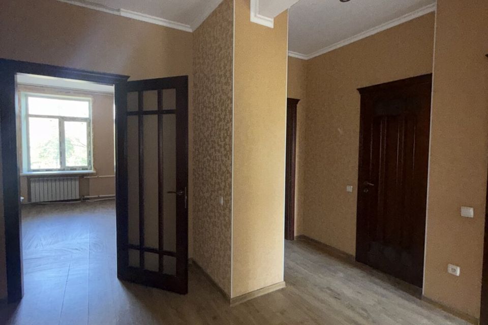 Продаётся 3-комнатная квартира, 82.5 м²