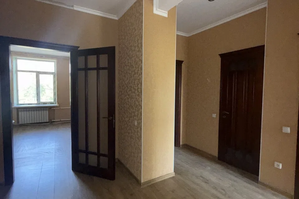Продаётся 3-комнатная квартира, 82.5 м²