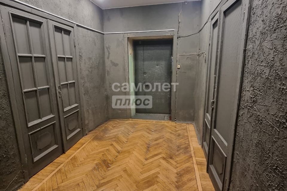 Продаётся 4-комнатная квартира, 103.7 м²