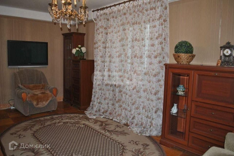Продаётся 4-комнатная квартира, 87.9 м²