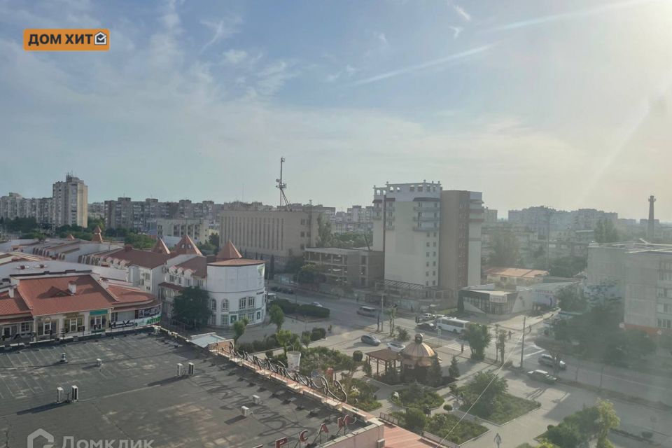 Продаётся 2-комнатная квартира, 109.7 м²