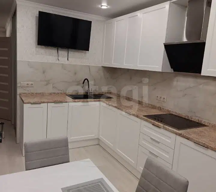Продаётся 2-комнатная квартира, 60.7 м²
