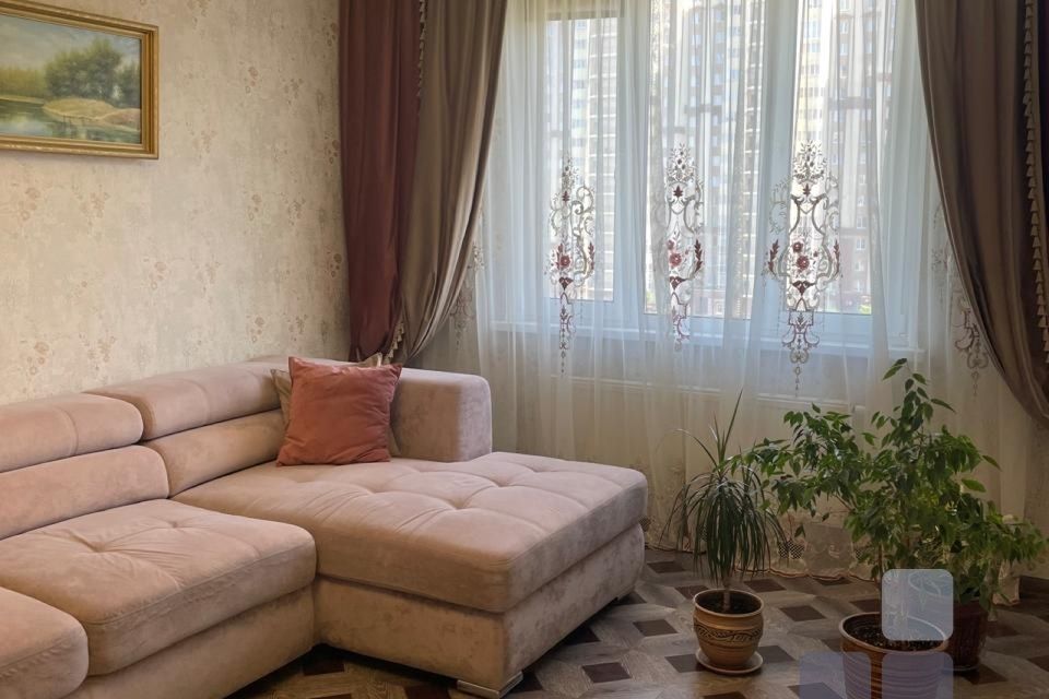 Продаётся 2-комнатная квартира, 57 м²