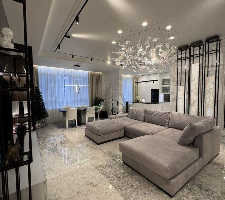 Сдаётся 3-комнатная квартира, 105 м²