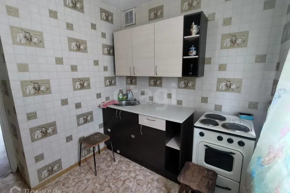 Продаётся 3-комнатная квартира, 57.7 м²