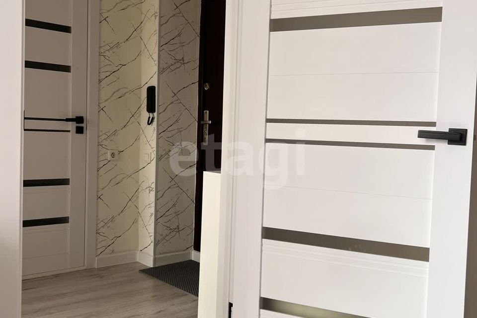 Продаётся 1-комнатная квартира, 35.4 м²