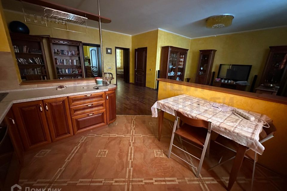 Сдаётся 3-комнатная квартира, 101.2 м²