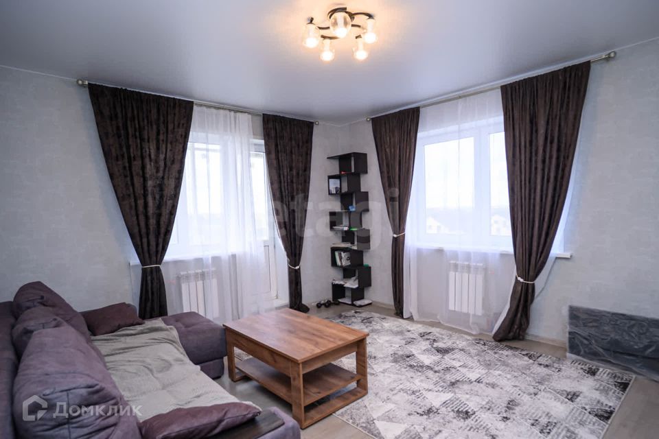 Продаётся 2-комнатная квартира, 61.4 м²