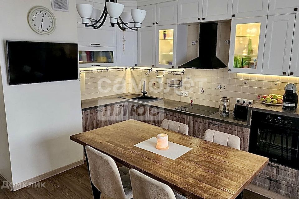 Продаётся 3-комнатная квартира, 91 м²