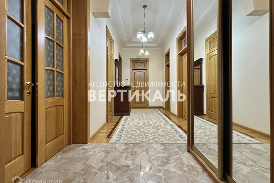 Сдаётся 3-комнатная квартира, 150 м²