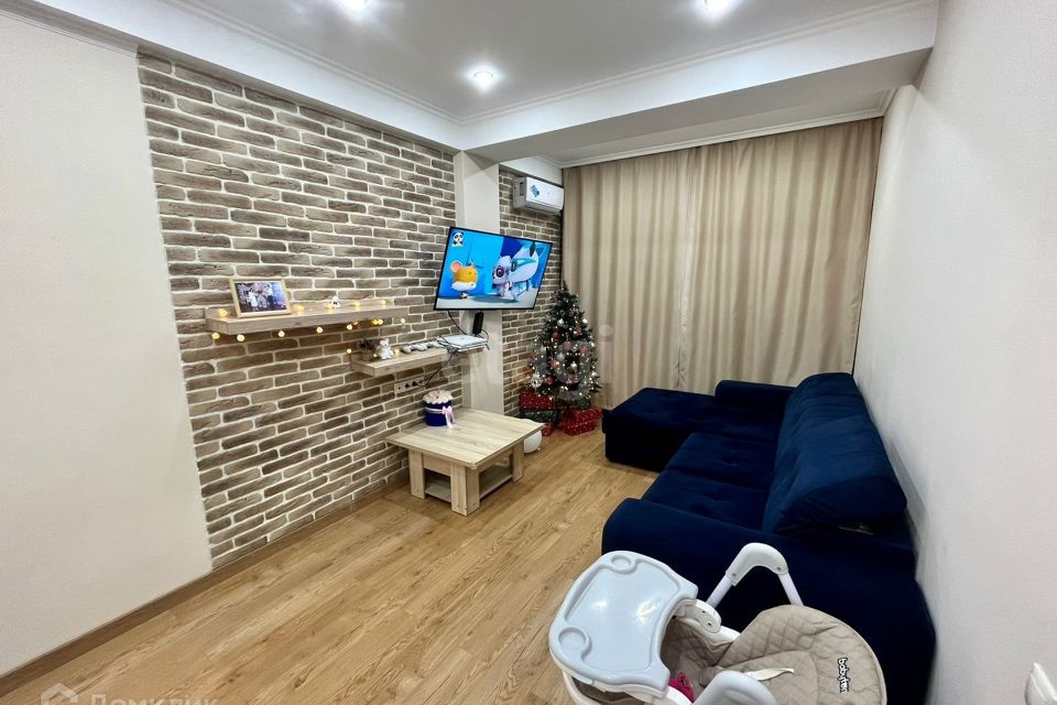 Продаётся 1-комнатная квартира, 54 м²
