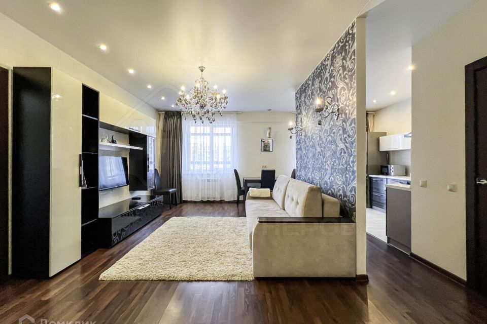 Продаётся 2-комнатная квартира, 70.3 м²