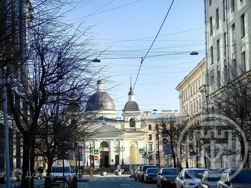 Продаётся 8-комнатная квартира, 120.4 м²