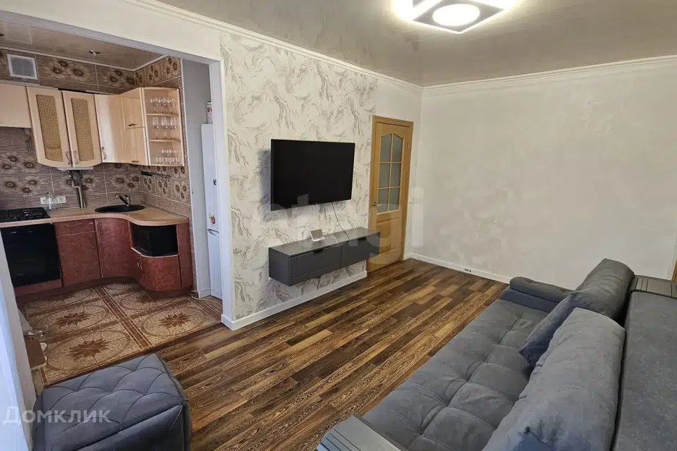 Продаётся 3-комнатная квартира, 44.8 м²
