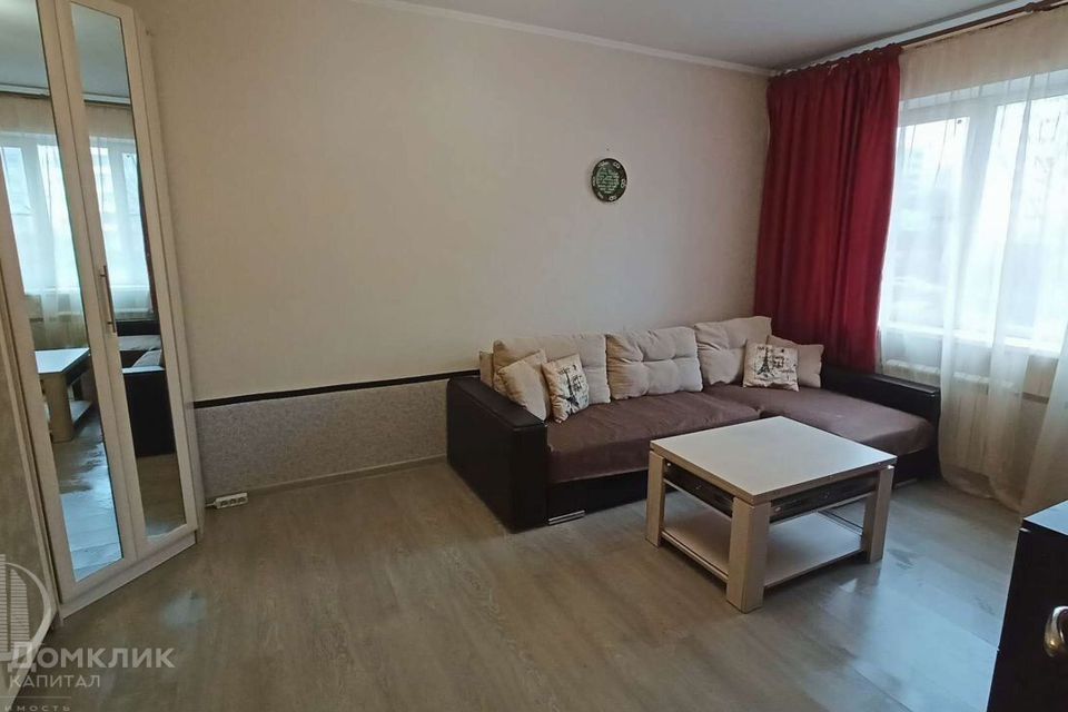 Сдаётся 2-комнатная квартира, 55.8 м²