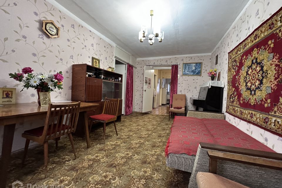 Продаётся 3-комнатная квартира, 62.4 м²