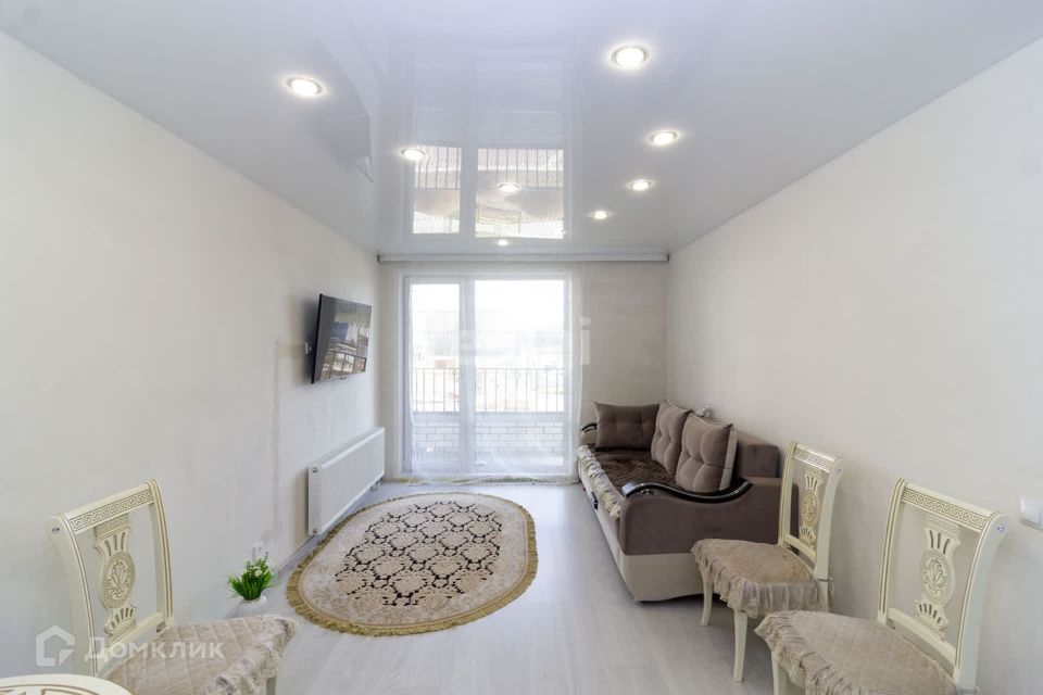 Продаётся 1-комнатная квартира, 42.7 м²