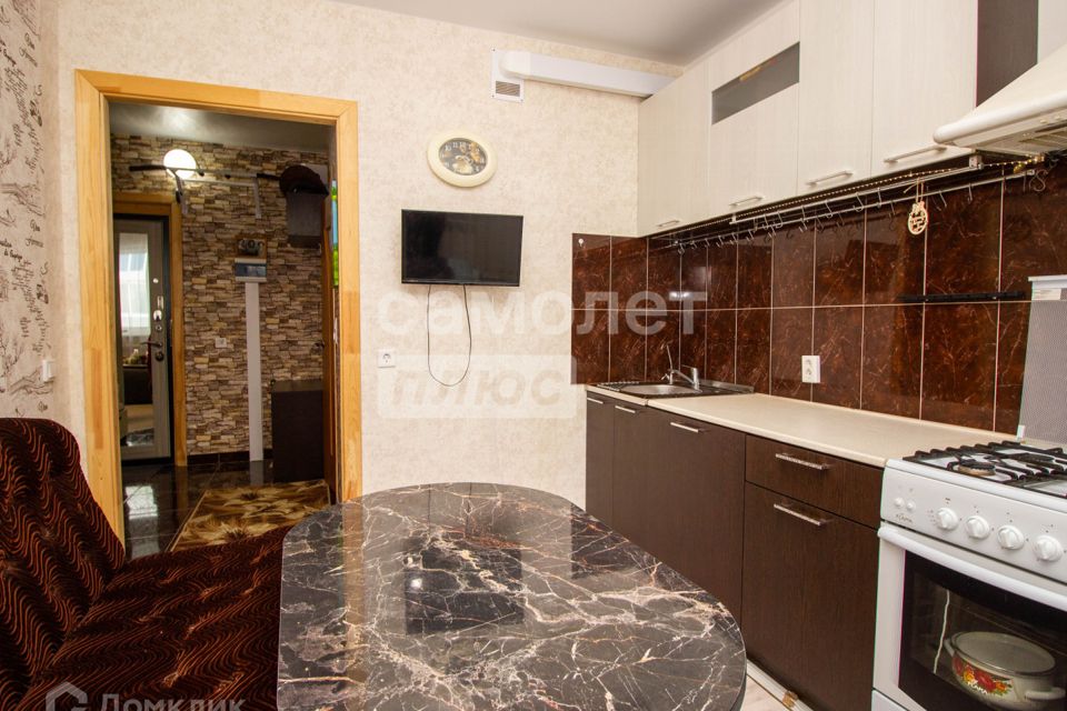 Продаётся 1-комнатная квартира, 37.3 м²